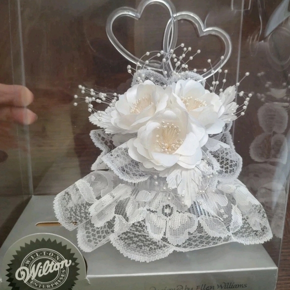 Wilton Simple Joys Wedding Cake Topper #103-150 Hearts Lace Roses Ellen Williams - Picture 12 of 14